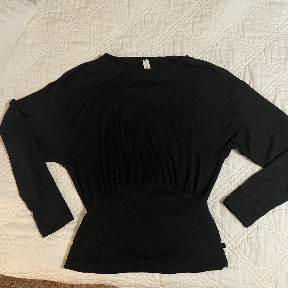Lululemon top